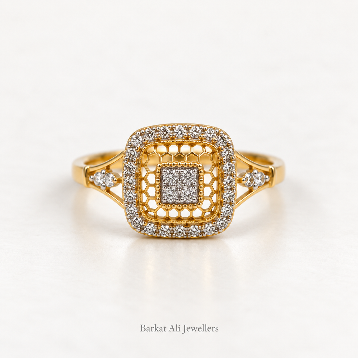 Cushion Lattice Gold Ring — BA-R-002